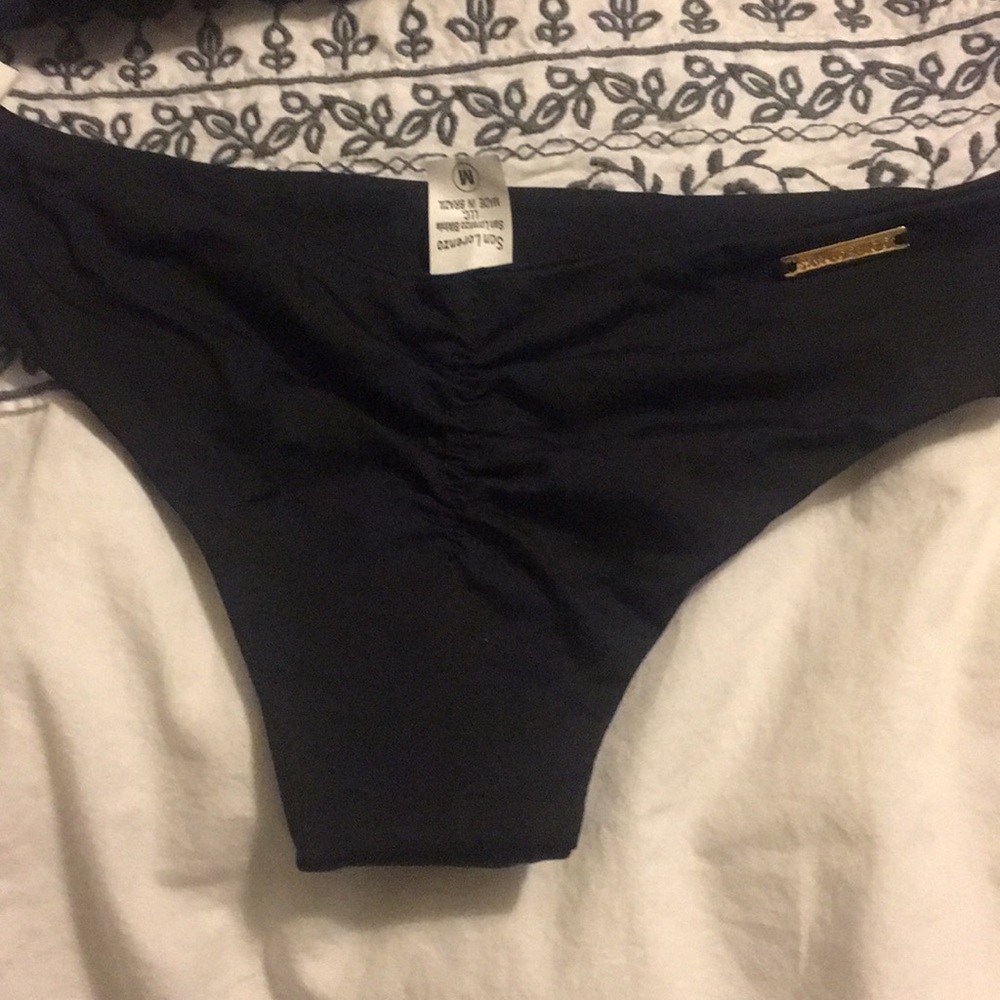 New size medium San Lorenzo bottom